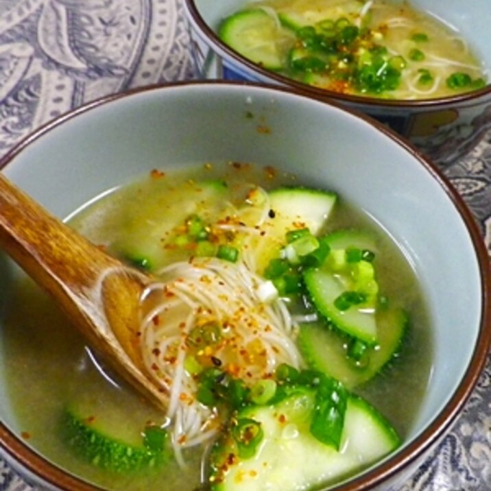 ズッキーニと素麺の味噌汁